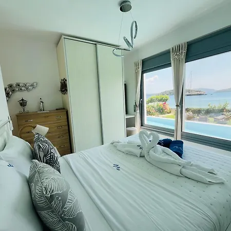 빌라 The Villa, Perigiali - Luxury Beachfront 니드리