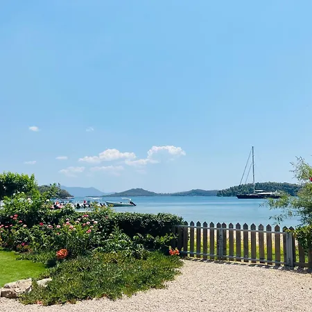 The Villa, Perigiali - Luxury Beachfront 빌라