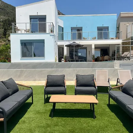 The Villa, Perigiali - Luxury Beachfront