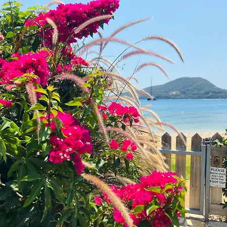 빌라 The Villa, Perigiali - Luxury Beachfront 니드리