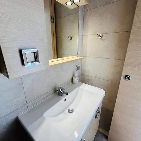 The Villa, Perigiali - Luxury Beachfront * 니드리