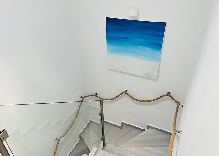 The Villa, Perigiali - Luxury Beachfront ヴィラ ニドリ