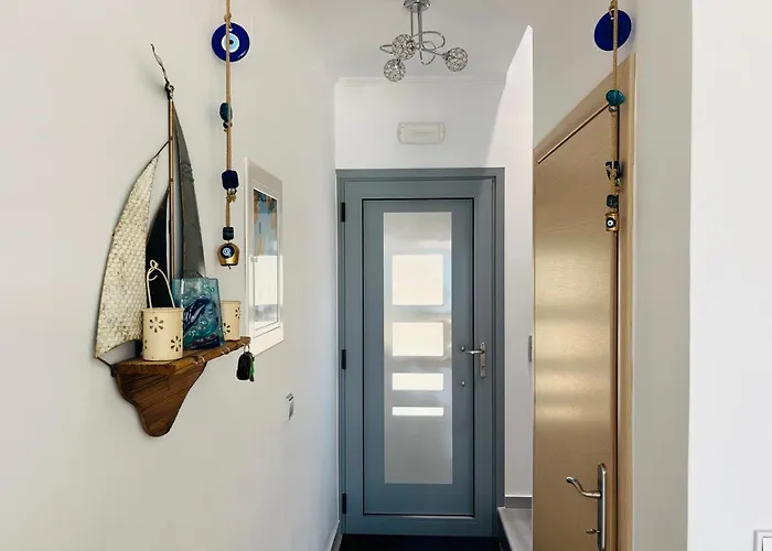 The Villa, Perigiali - Luxury Beachfront *