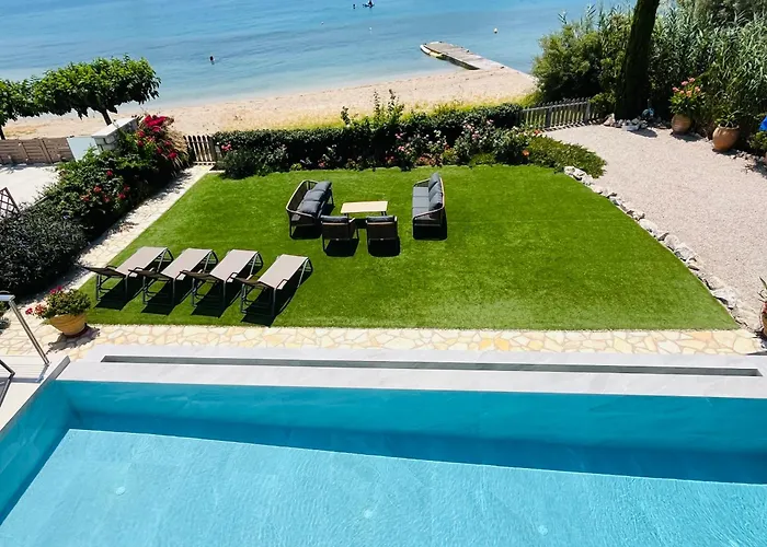 The Villa, Perigiali - Luxury Beachfront * ニドリ