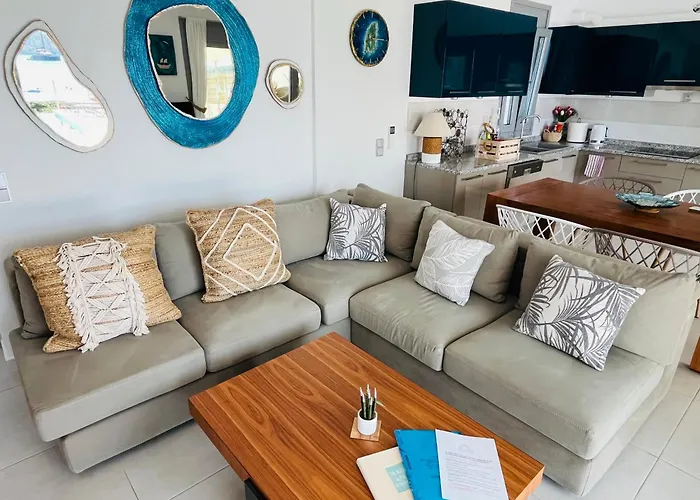 The Villa, Perigiali - Luxury Beachfront ニドリ