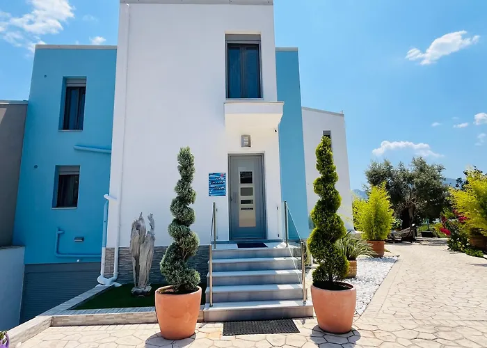 The Villa, Perigiali - Luxury Beachfront *