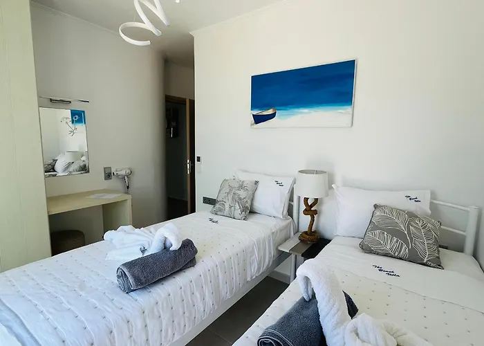 The Villa, Perigiali - Luxury Beachfront *