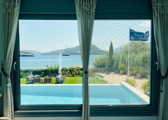 The Villa, Perigiali - Luxury Beachfront ヴィラ ニドリ