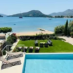 The Villa, Perigiali - Luxury Beachfront וילה *